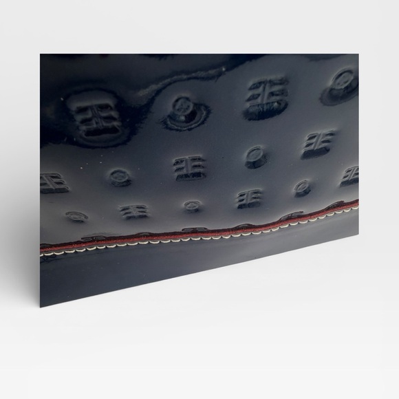 Arcadia Italy Navy Patent Leather Embossed Dome Satchel Handbag – Made in Italy - Picture 6 of 9